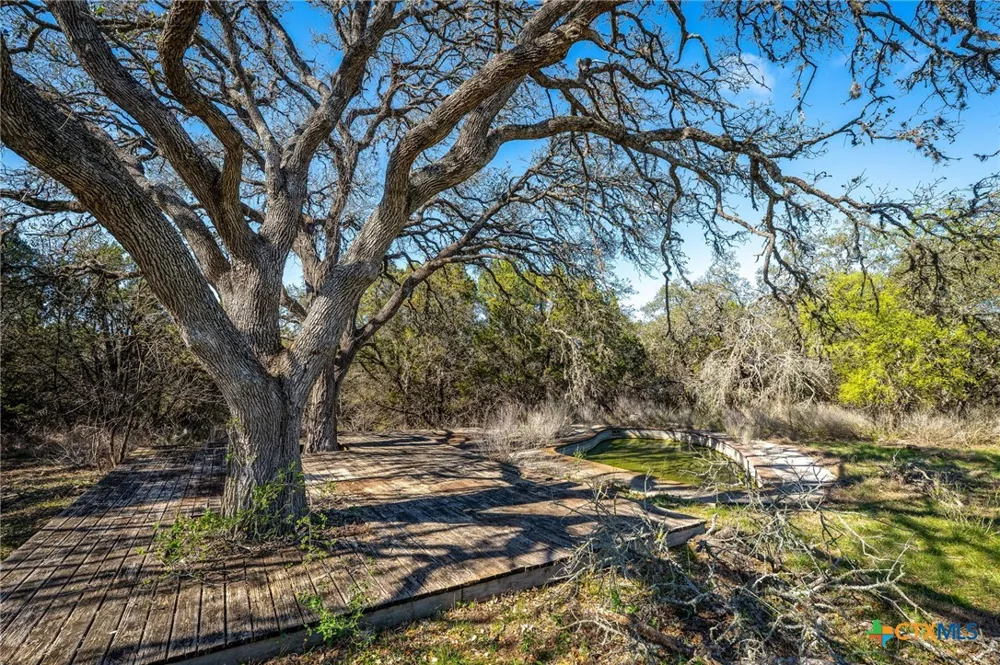 487 Old Bear Creek Road New Braunfels, TX 78132