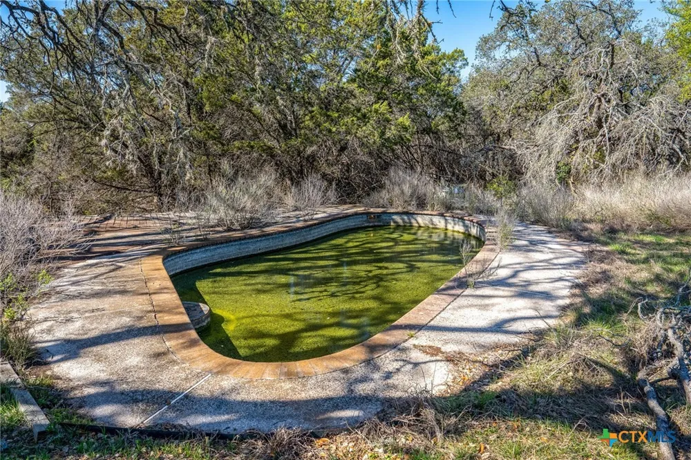 487 Old Bear Creek Road New Braunfels, TX 78132