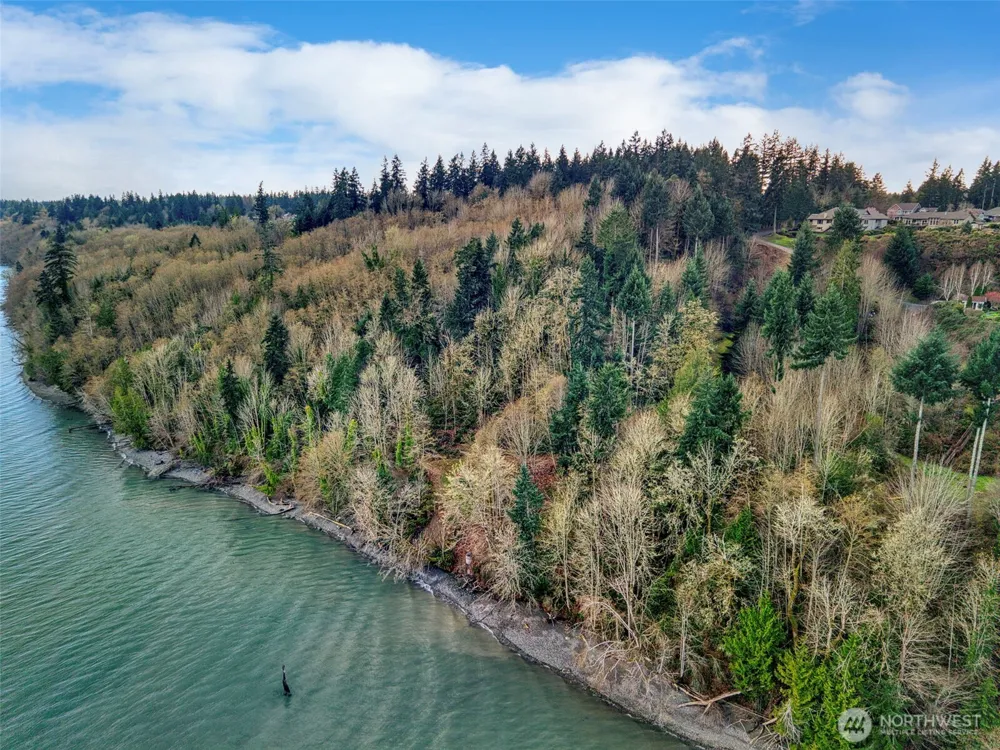 2401 NE Solar View Court Poulsbo, WA 98345