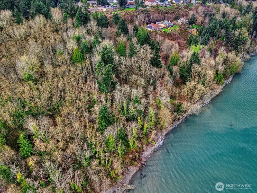 2401 NE Solar View Court Poulsbo, WA 98345