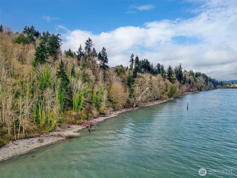 2401 NE Solar View Court Poulsbo, WA 98345