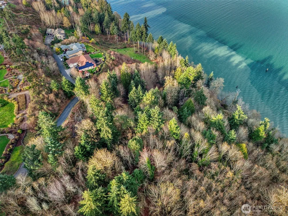 2401 NE Solar View Court Poulsbo, WA 98345