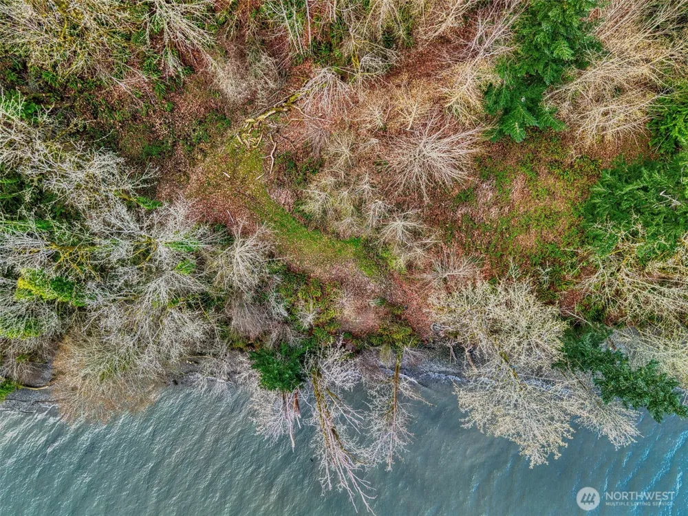 2401 NE Solar View Court Poulsbo, WA 98345