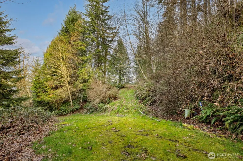 2401 NE Solar View Court Poulsbo, WA 98345
