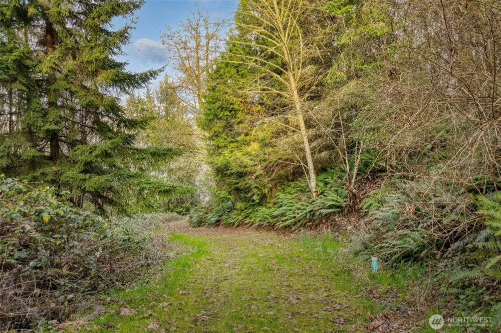 2401 NE Solar View Court Poulsbo, WA 98345