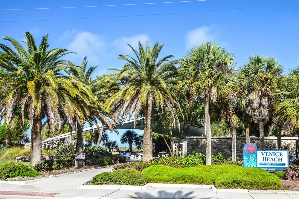 110 CANELETTO WAY North Venice, FL 34275