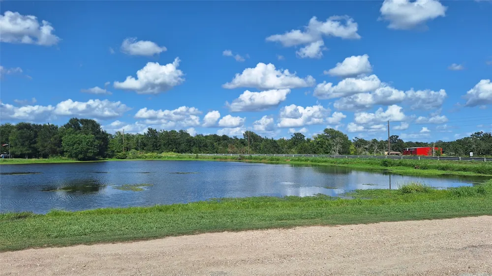 1284 Beaver Lake Drive Caldwell, TX 77836