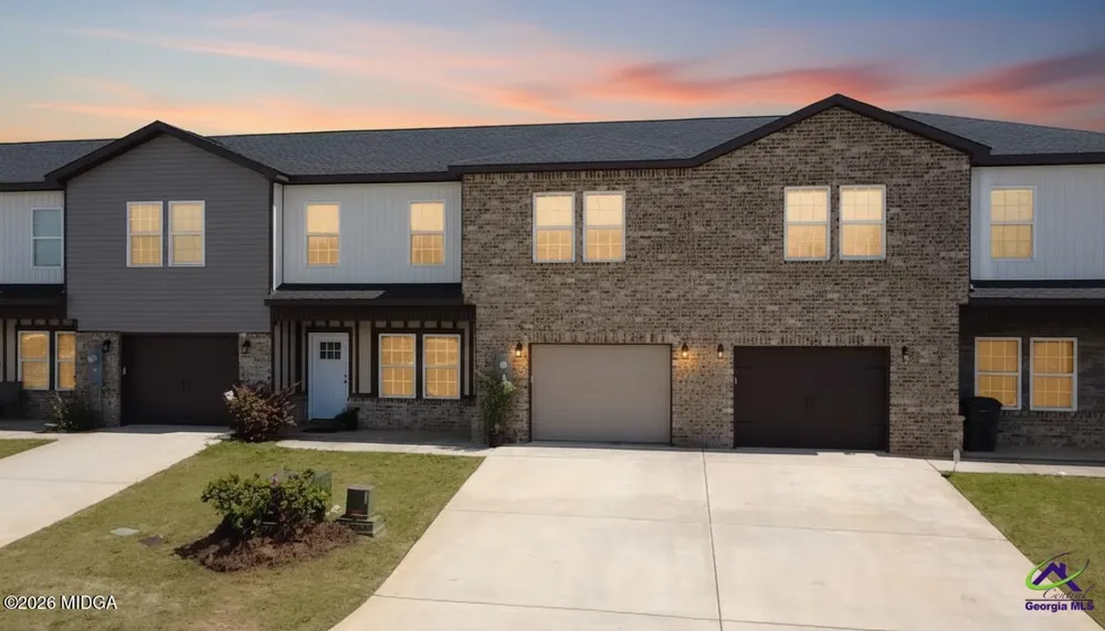 212 Beau Claire Circle Byron, GA 31008