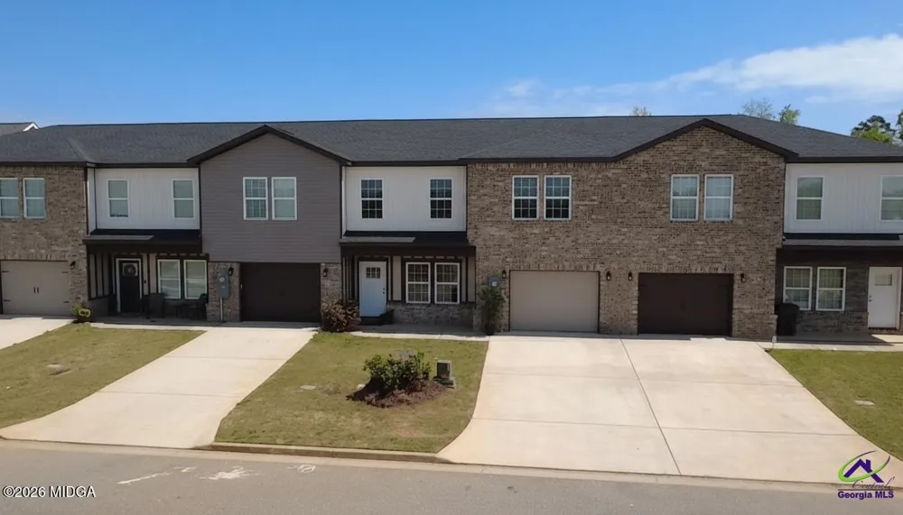 212 Beau Claire Circle Byron, GA 31008