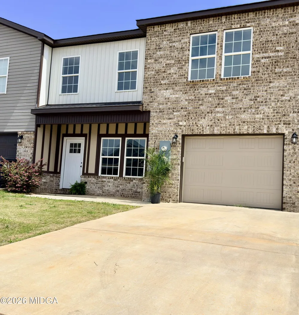 212 Beau Claire Circle Byron, GA 31008