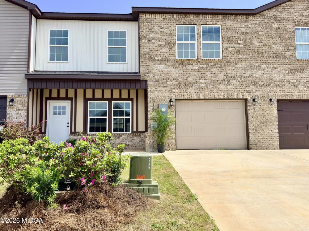 212 Beau Claire Circle Byron, GA 31008