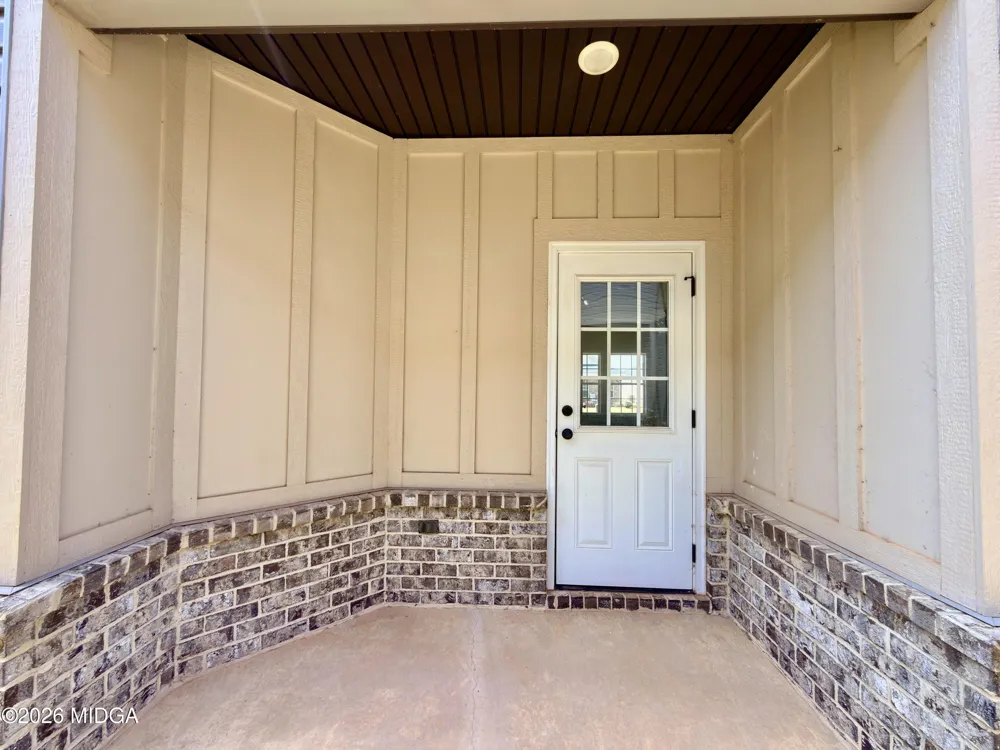 212 Beau Claire Circle Byron, GA 31008