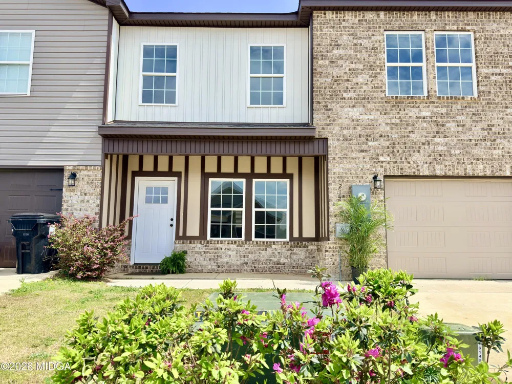 212 Beau Claire Circle Byron, GA 31008