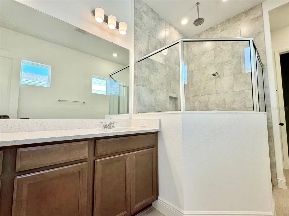 9726 NERUDA STREET Orlando, FL 32827