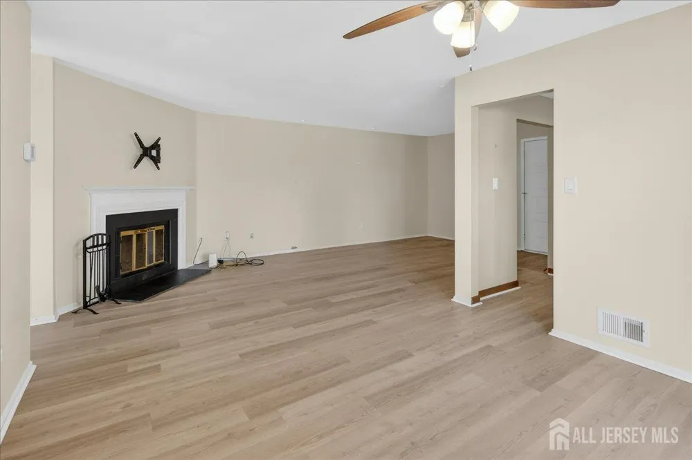 2312 Old Stone Mill Drive East Windsor, NJ 08512