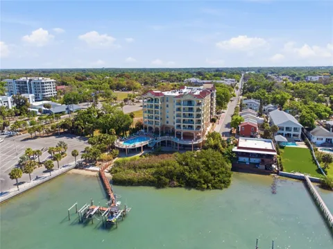 700 OSCEOLA AVENUE #305