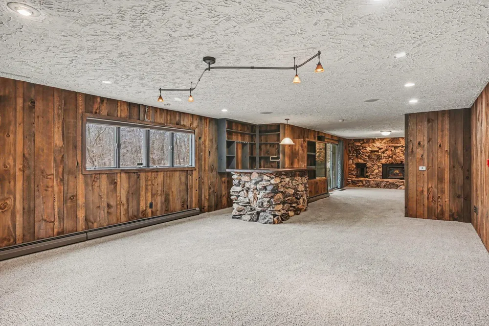 9480 M AVENUE Oshtemo Charter Township, MI 49009