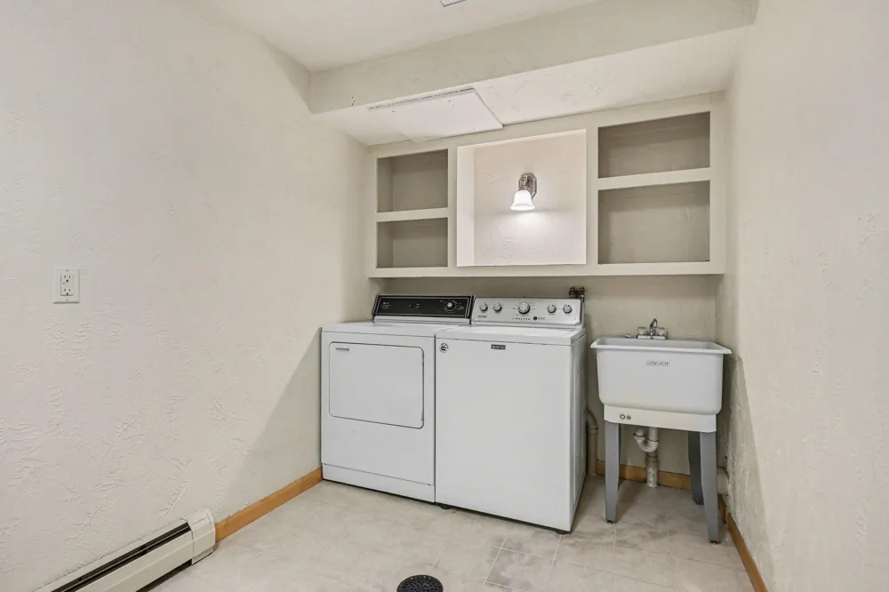 9480 M AVENUE Oshtemo Charter Township, MI 49009