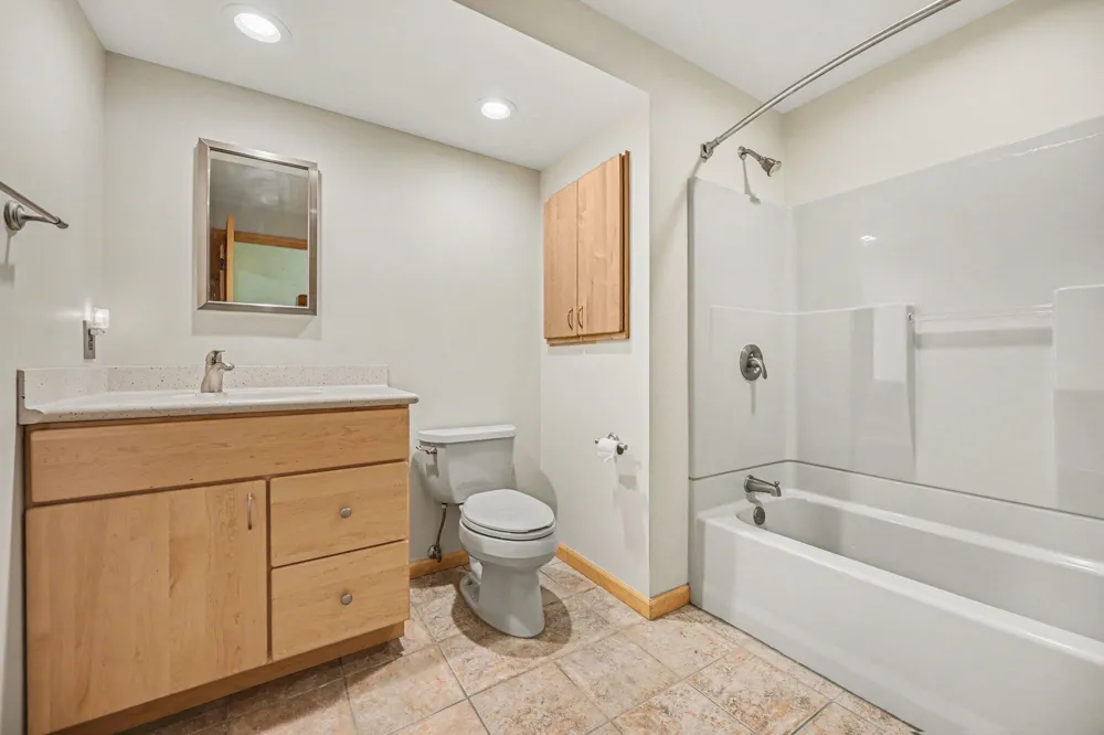 9480 M AVENUE Oshtemo Charter Township, MI 49009