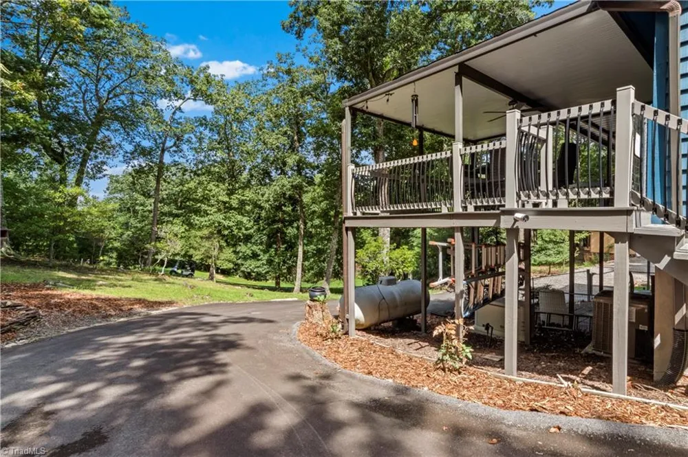 1502 Greenstreet Drive Traphill, NC 28685