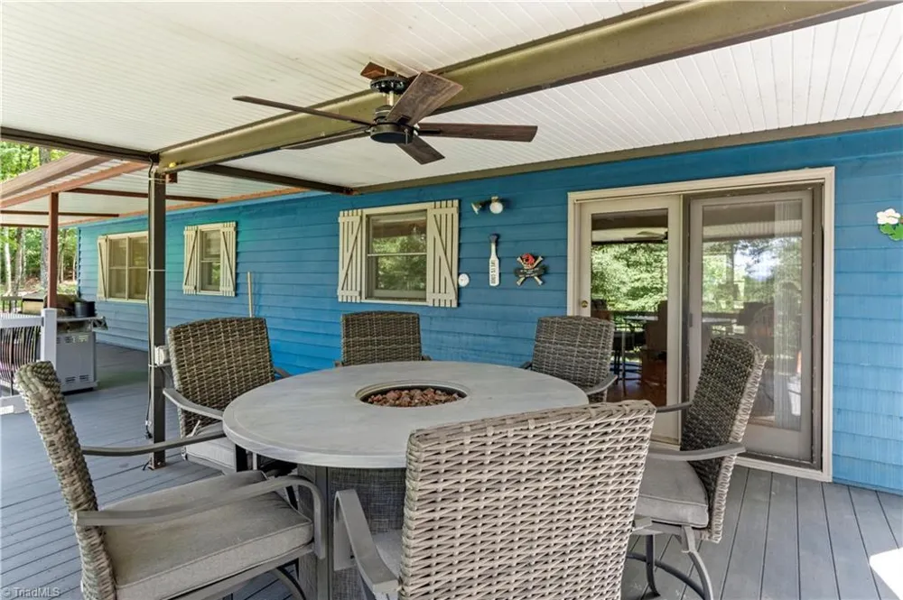 1502 Greenstreet Drive Traphill, NC 28685