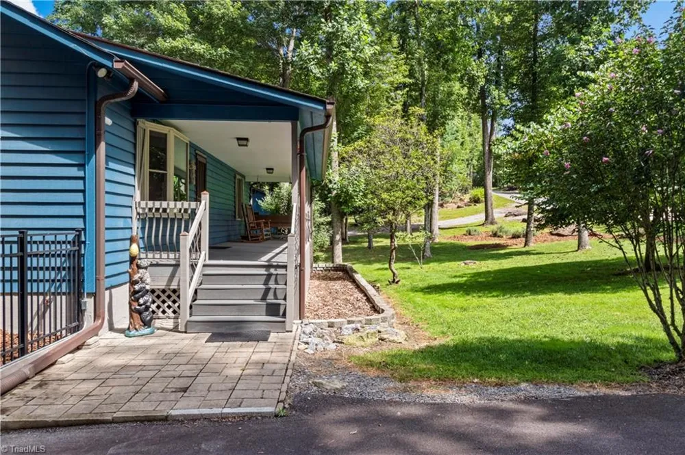 1502 Greenstreet Drive Traphill, NC 28685