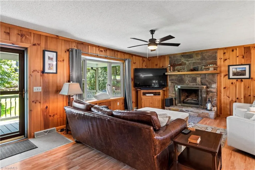 1502 Greenstreet Drive Traphill, NC 28685