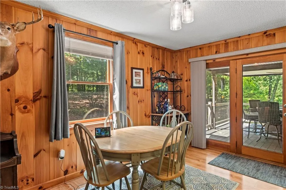 1502 Greenstreet Drive Traphill, NC 28685