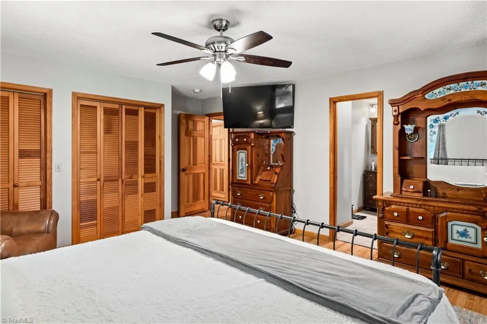 1502 Greenstreet Drive Traphill, NC 28685