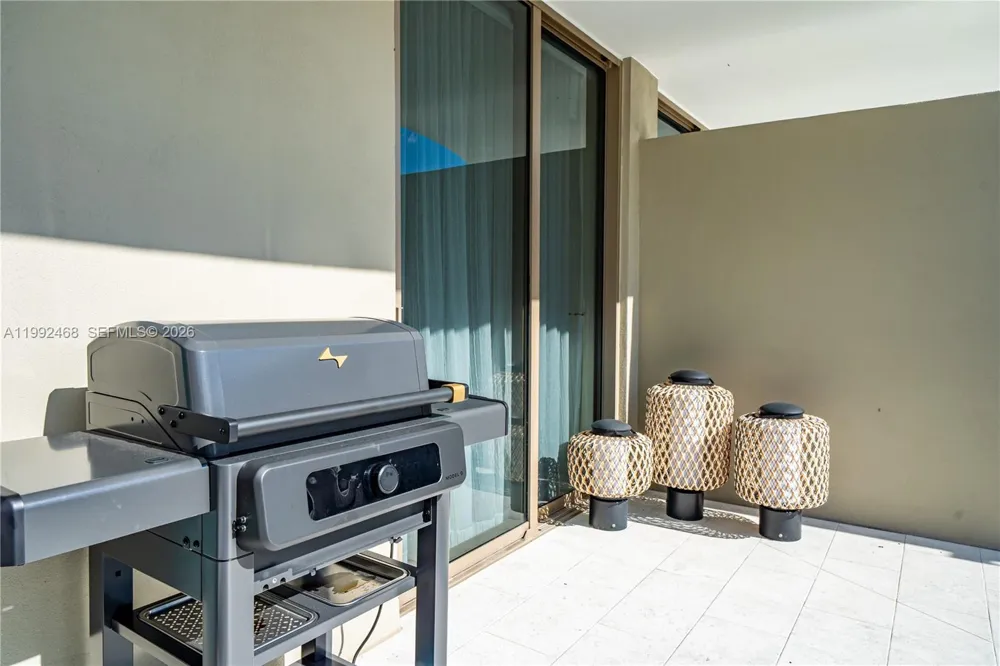 1135 103rd St #303 Bay Harbor Islands, FL 33154