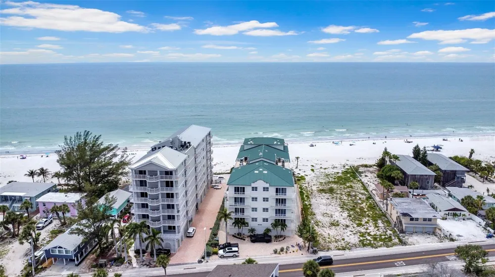 19734 GULF BOULEVARD #402 Indian Shores, FL 33785
