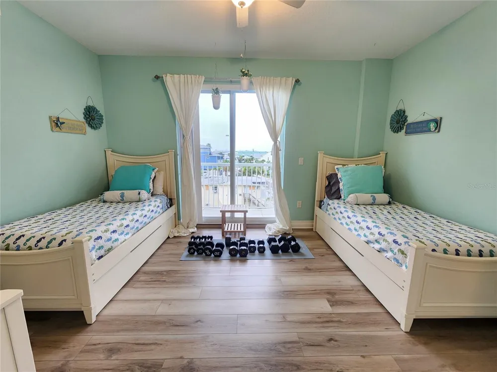 19734 GULF BOULEVARD #402 Indian Shores, FL 33785