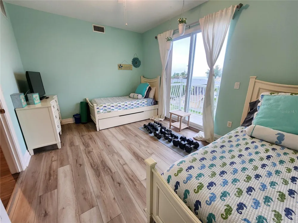 19734 GULF BOULEVARD #402 Indian Shores, FL 33785