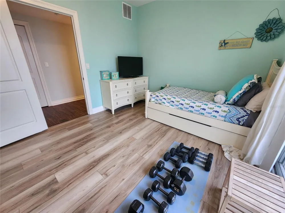 19734 GULF BOULEVARD #402 Indian Shores, FL 33785