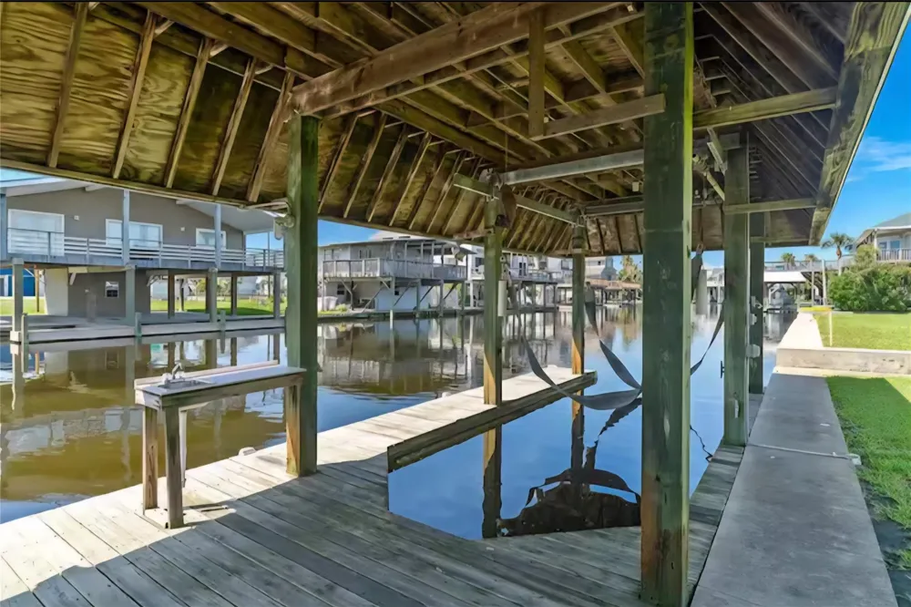 22201 Matagorda Drive Galveston, TX 77554