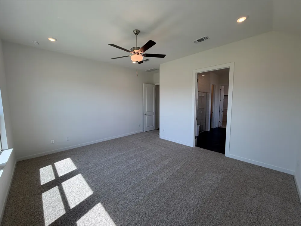 109 Statue Drive Liberty Hill, TX 78642
