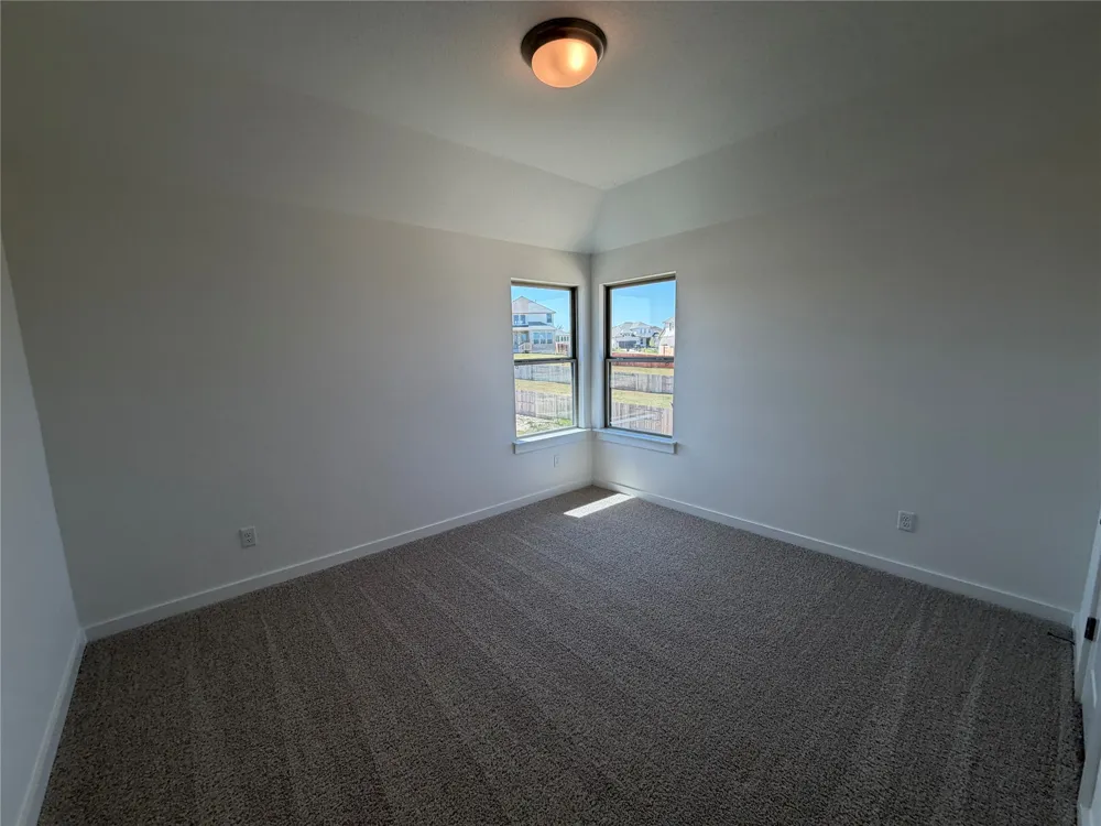 109 Statue Drive Liberty Hill, TX 78642