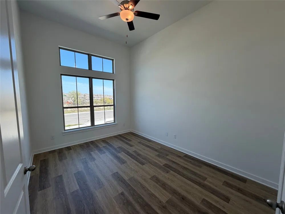 109 Statue Drive Liberty Hill, TX 78642