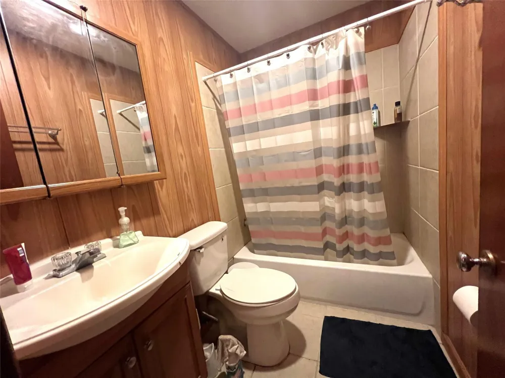 6735 Highway 36 Jones Creek, TX 77541
