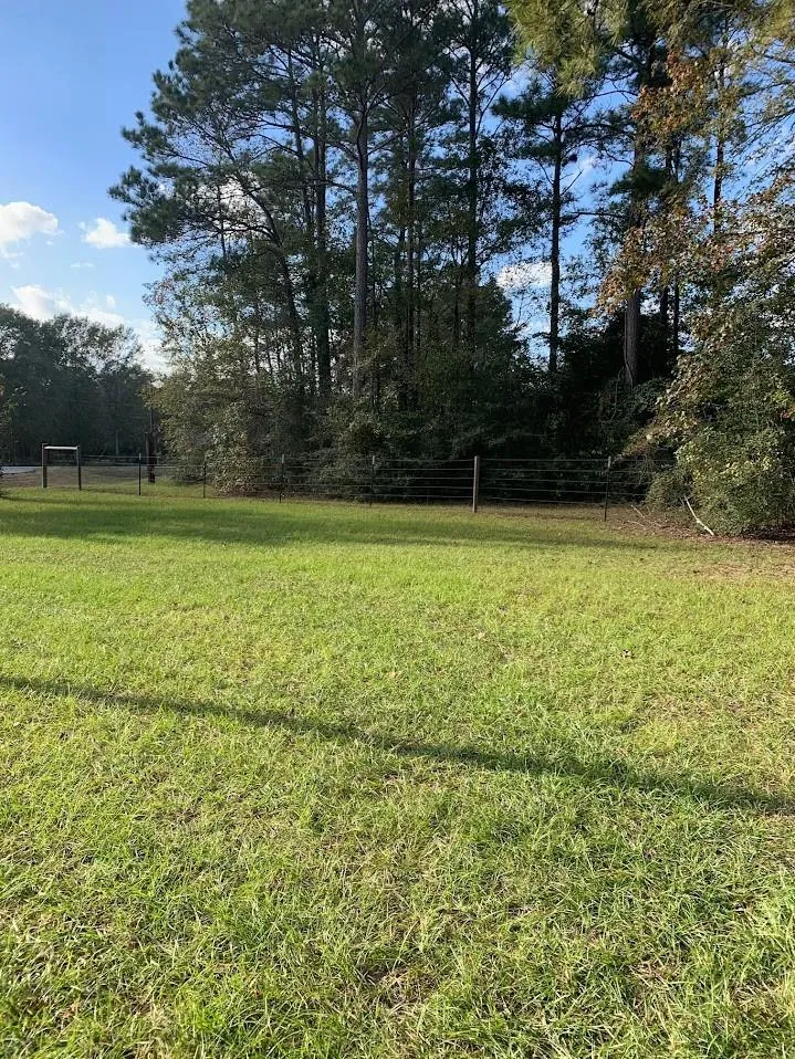 6735 Highway 36 Jones Creek, TX 77541