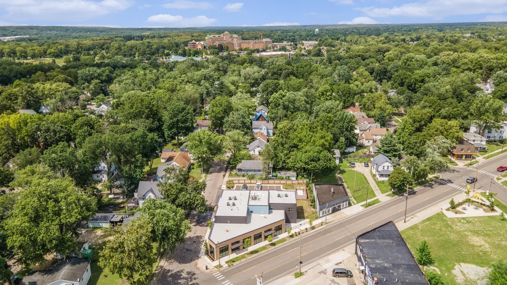 608 Southworth Terrace Kalamazoo, MI 49048