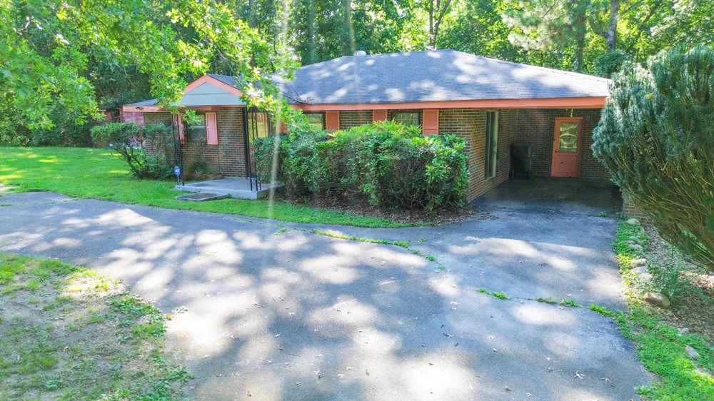 8014 Bork Memorial Drive Ooltewah, TN 37363