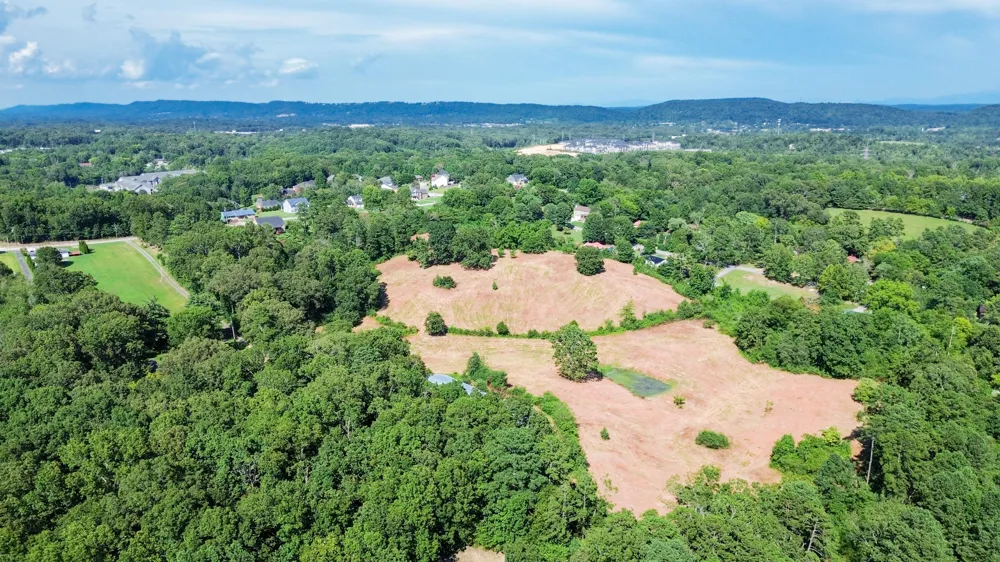 8014 Bork Memorial Drive Ooltewah, TN 37363