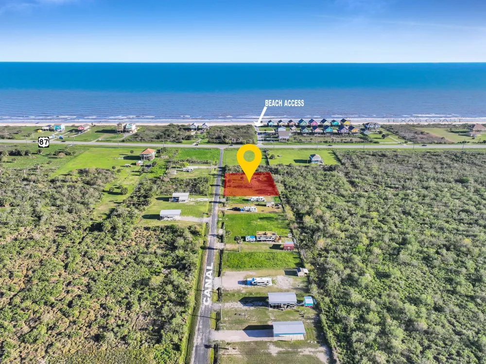 1029 Canal Gilchrist, TX 77617
