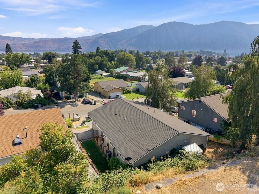 380 Shore Court Manson, WA 98831