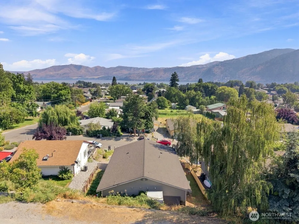 380 Shore Court Manson, WA 98831