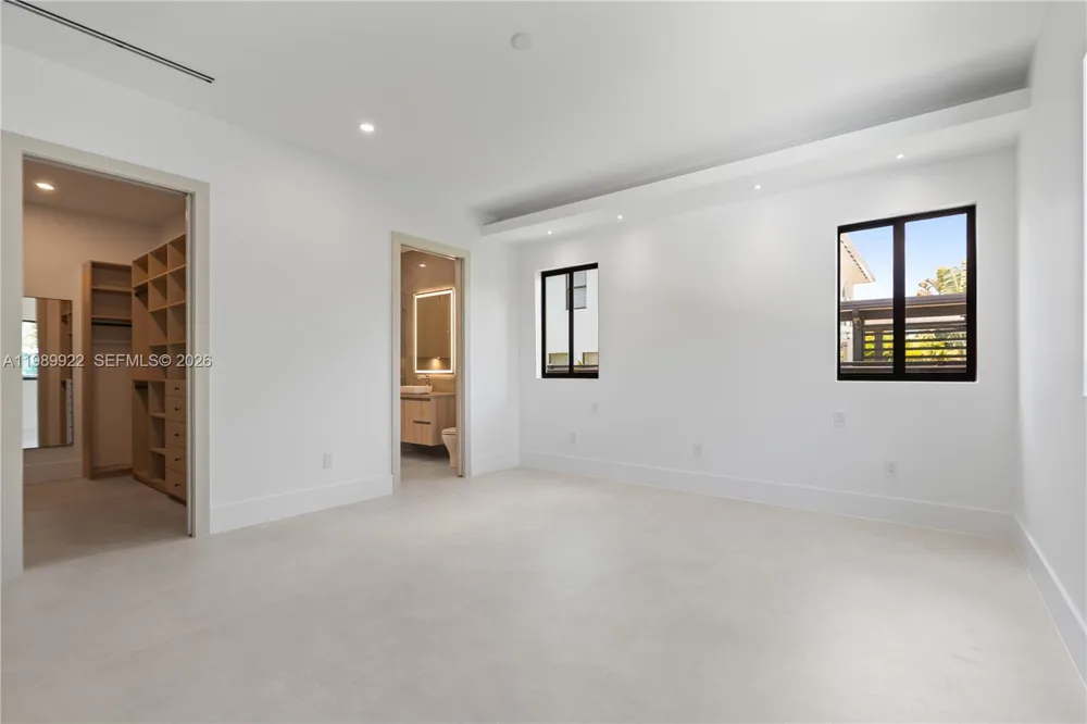 6221 SW 60th St South Miami, FL 33143