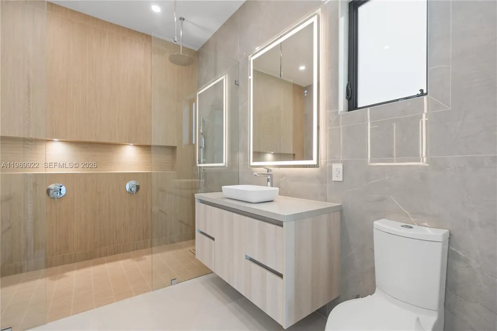 6221 SW 60th St South Miami, FL 33143