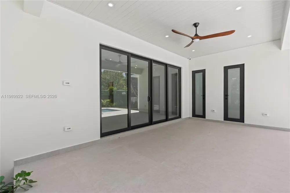 6221 SW 60th St South Miami, FL 33143