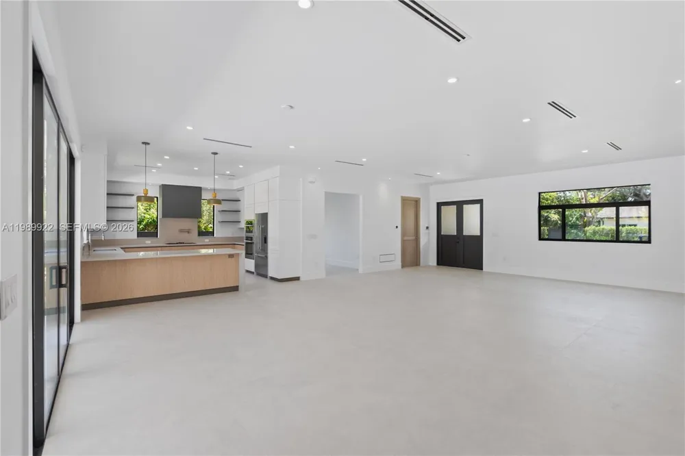 6221 SW 60th St South Miami, FL 33143